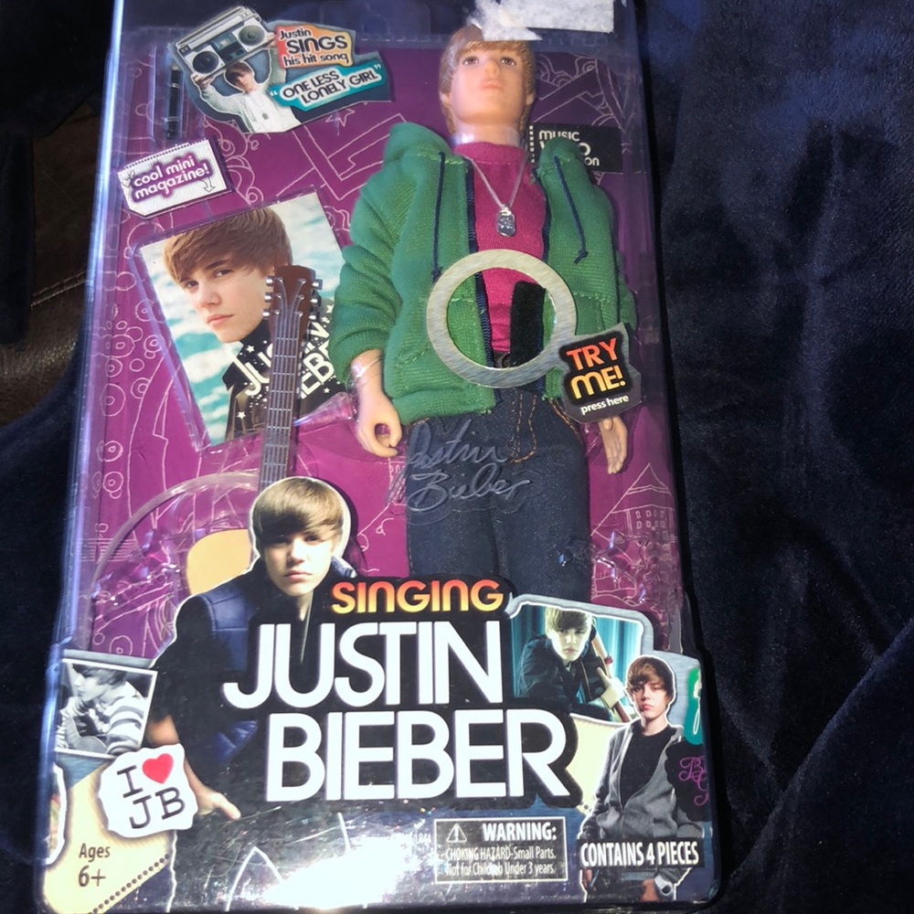 Justin Bieber “one less lonely girl” doll